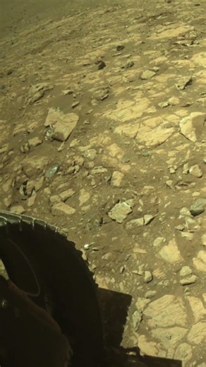Mars from Two Eyes… And They Don’t Match 😳