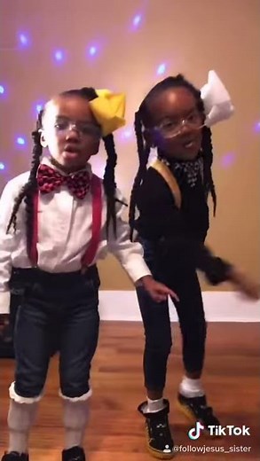 Family Matters, Steve Urkel Best Dance Moves with Sista Sista!