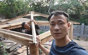 3000元买座农村老宅，父子俩耗时23天整！现学现卖自制凉亭全过程