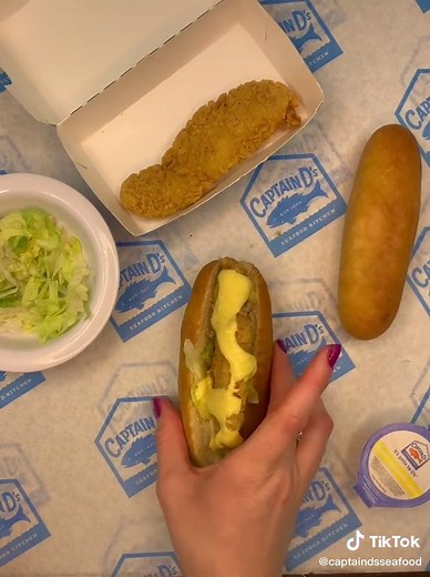 D's Menu Hack: Enjoying Captain D's Chicken Snackwich