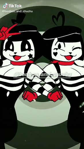 Hola yo soy bonbon~🖤 y yo soy chuchu~⚡ y somos nuevas