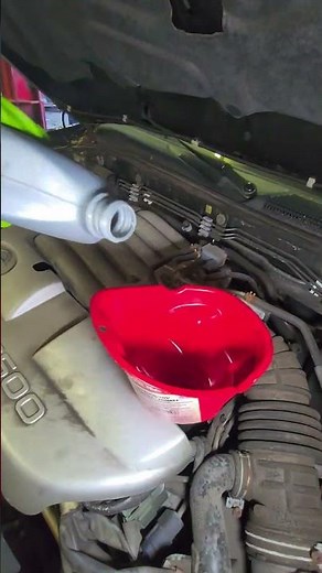 Step-by-Step: Nissan Pathfinder (1996-2004) Oil Change Guide #NissanPathfinder #OilChange #nissan