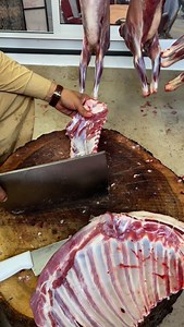 How to cut Mutton chops #foryou #viralreels #streetfood #pakistanstreetfood #fypシ #foryoupage #meat | Let's Eat Andiscover