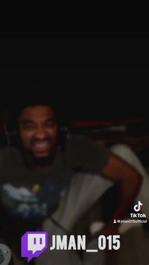 Jman attempts dance move on stream 😂 Twitch: Jman_015 #jman_015 #trending #fyp #viral #twitchclips