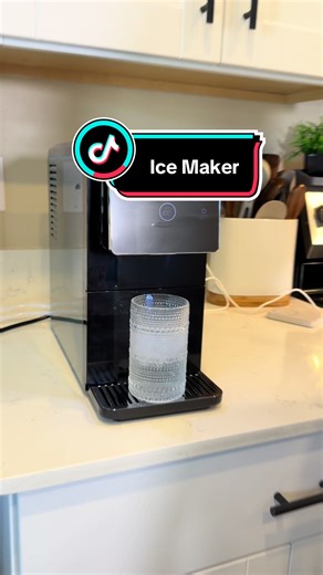 Revolutionary Ice Maker with Touchscreen Technology