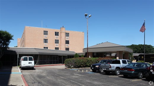 1615 Hillendahl Blvd, Houston, TX 77055 - Spring Branch Transitional Care Center | LoopNet