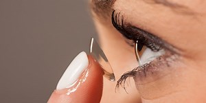 5 Huge Mistakes We're All Making With Our Contact Lenses