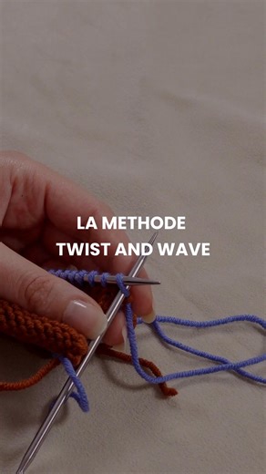 👉 Commente « BIBLETRICOT » pour recevoir 200 astuces tricot ! La méthode twist and weave pour changer de couleur | Les Triconautes