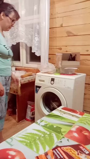 Loading Clothes in the Washing Machine: Step-by-Step Guide