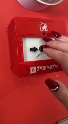 WARNING Don't Make This Fire Call Point Mistake It Could Cost You Lives! 🔥🚨 #firealarm