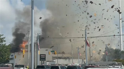 Building explosion leaves 4 firefighters injured on North Carolina coast
