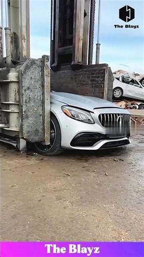 The ULTIMATE Metal Crunch! 😳💪 Most Satisfying Machine Ever! #carcrush #asmr