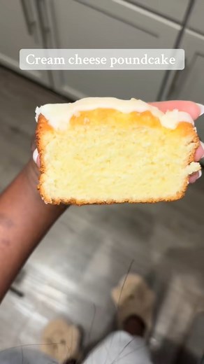 Classic cream cheese poundcake for thanksgiving. My fav desert to make its so buttery and sweet Cream cheese pound cake: 3 sticks unsalted butter (soft) 1 block cream cheese (soft) 3 cups white sugar 2/3 cups buttermilk 6 eggs (add one at a time) 1 tsp vanilla extract 1/4 tsp almond extract Sift and fold in dry ingredients last: 3 cups of cake flour 1/2 tsp salt 1 tsp baking powder Baked on 320 for about 1 hour Cake Glaze: Mix together: -1 1/4 cup of powdered sugar -3 tbsp of melted salted butte