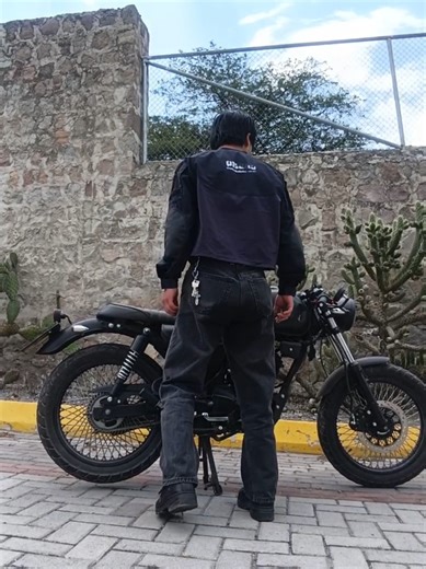 Exploring Cafe Racer Culture and Biker Outfits