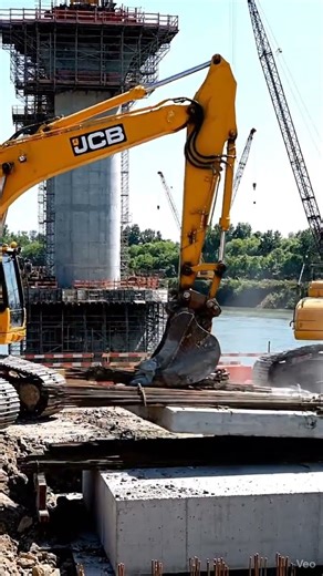 JCB Working at Construction Site | Powerful Digging & Loading Action 🚜🏗️