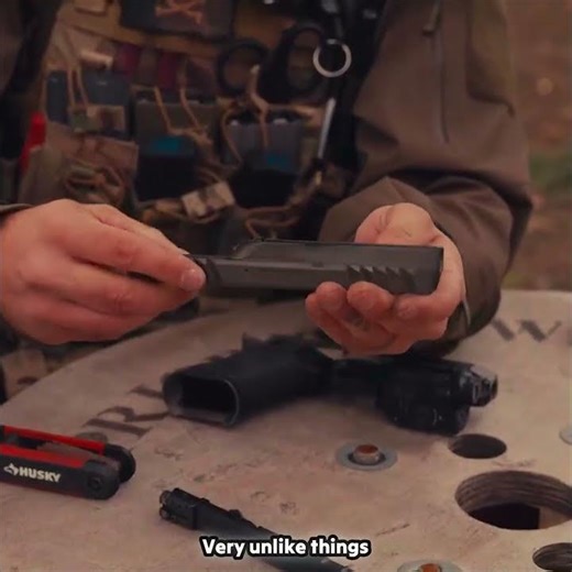 Unlock the Secrets of the Laugo Arms Alien: A Close-Up Look!