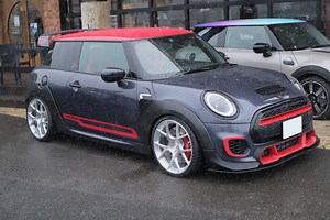 F56 JCW GP ホイール交換&リップスポイラー取り付け | MINI GARAGE PARADOX