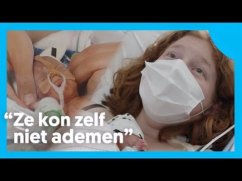 Baby Emma EXTREEM vroeg geboren | Handen aan de couveuse #10