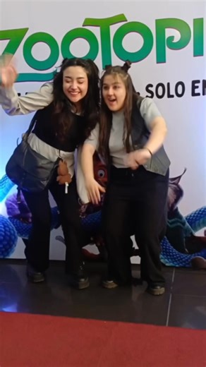 #HBCine | ¡Vuelven las aventuras de Zootropolis con Zootopia 2! Nueve años desde del éxito ee la primera película (2016), Judy Hopps y Nick Wilde regresan para emprender una nueva misión que promete sacudir por completo a la metrópolis donde conviven animales de todas las especies, porque deben seguir el rastro de Gary, un reptil fugitivo rompe la calma de #Zootopia. 🏷Estreno: el 27 de noviembre de 2025 🎟️ Entradas: en www.cinecenter.com.bo o la app de Cine Center Bolivia 🔸️ Cine Center Boliv