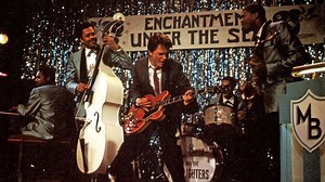 Gibson Launches a Search for The Iconic “Marty McFly” Guitar From ‘Back to the Future’