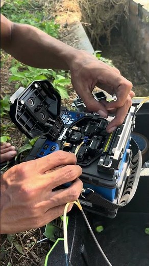 Splicing fiber optic tutorial #fiberoptics