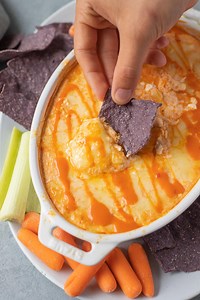 Healthy Buffalo Chicken Dip