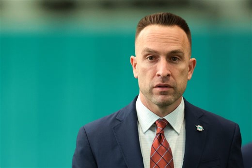 Dolphins Initiate Blockbuster Trade Talks Involving 5-Time Pro Bowler After Massive Roster Cuts