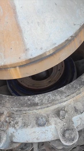 90K views · 1K reactions | The repair and assembly of the cone crusher has begun.#conecrusher | Henan Shikuang Machinery | Facebook