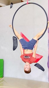 Ako i vaši mali akrobati vole penjanje, ljuljanje, vrtnju i višenje naglavačke onda je ovo prava radionica za njih! RADIONICA RINGA I SVILE by @buni.ke  Subota, 8. lipnja  12:30 – 14:00  SPK Fothia, 25. Paviljno Velesajam  10 € za članove | 15 € za ostale  Prijave u DM ili na pultu dvorane #ZabavaZaDjecu #DječjeAktivnosti #AkrobatskaRadionica #SportZaDjecu #Zagreb | Penjačka dvorana Fothia | Facebook