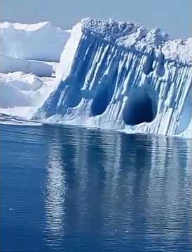 giant iceberg breaking #nature #glaciercollapse #iceberg