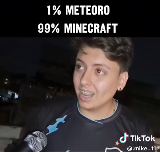 O Meteoro e a Aventura no Minecraft: Luta Épica