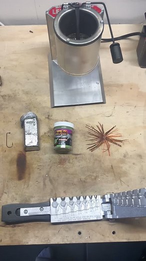 Custom jigs!! Check out the YouTube!! #bigbassers #jigporn #fishing #jigs #bassfishing #custombaits #youtube #norcal