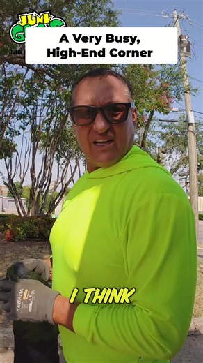 Busiest corner in town! Greenville & Park Lane. High end vibes only. #Dallas #LowerGreenville #ParkLane #TexasLife