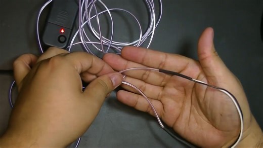 “NEON” EL Wire What is it and how to use it？(3) Source from Youtuber: Kriss Electronics The Engineering MindsetSensor from Utsource: https://www.utsource.net/home/sensors | Utsource