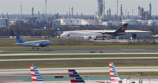 Secret Service agent assigned to Jill Biden accidentally shoots himself in leg at airport