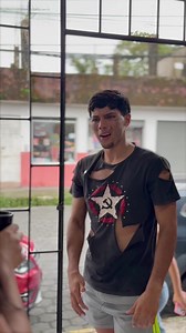 Joven Mexicano Recibe Pago Inesperado por Apoyo