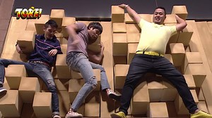 ปีนักษัตร มีเงาะป่าซาไกด้วยหรอพี่อาต https://youtu.be/N5L_qJpHDuk (1/3)ชิวาว่า https://youtu.be/RFgATm2EKHI (2/3)ชิวาว่า https://youtu.be/BtkxIkIIOUs (3/3) ชิวาว่า #เสนาหอย #สาระแนชาเนล #เพื่อนรักสัตว์เอ๊ย #saranairchannel #วิลลี่แมคอินทอช #GellyandThegang #Gellymc #NontapatMakeupartist #สูงเตี้ยเรี่ยดิน _______________________________________ ติดตามทุกความเคลื่อนไหวของช่อง Saranair Channel ได้ที่ YouTube | www.youtube.com/c/SaranairChannel Facebook | www.facebook.com/สาระแนชาแนล Instagram l www