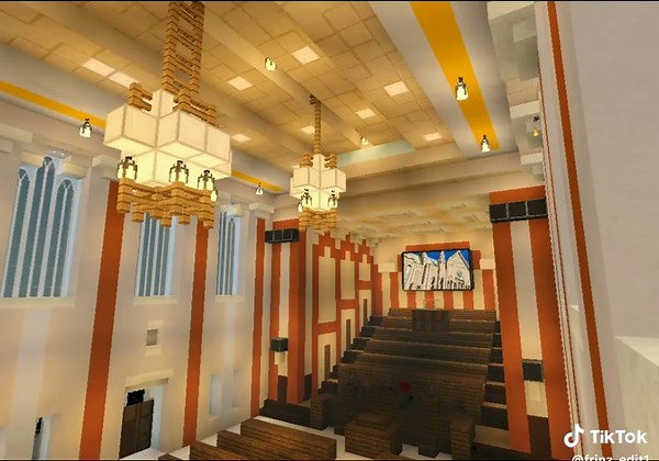 Exploring the Iglesia Ni Cristo Church in Minecraft