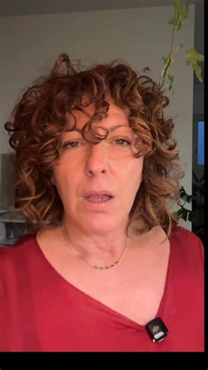 303K views · 2.4K reactions | Heading to Rome’s Fiumicino Airport? Take the Leonardo Express — a direct train from Termini Station to FCO.  No stops ⏱ 32 minutes  Runs every 15–30 minutes It’s clean, fast, and saves you from airport taxi stress. Save this tip for your travel day in Rome! #LeonardoExpress #RomeToFiumicino #ItalyTrainTips #AirportTransferRome #RomeTravelHacks | Local Aromas | Facebook