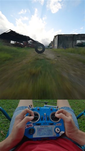 563K views · 1.6K reactions | Straight through the  : lucolive_fpv #fpv #drone #freestyle | Drone Racing League | Facebook