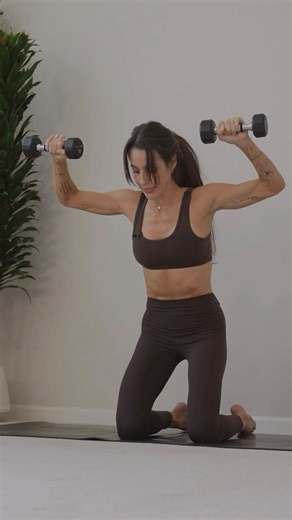 VILMALIZ BOSQUE | Pilates • Somatic • Self-Love on Instagram: "Before creating VB Method, I taught and practiced classical Pilates for years. I loved it. My clients loved it. But I kept hearing the same thing: “Pilates feels amazing, but I’m not seeing results.” As a teacher, that was tough. I wanted them to feel good and see the changes they were working for. What I eventually realized was simple: Classical Pilates wasn’t the problem. It was designed in the 1920s for rehabilitation, not for mod