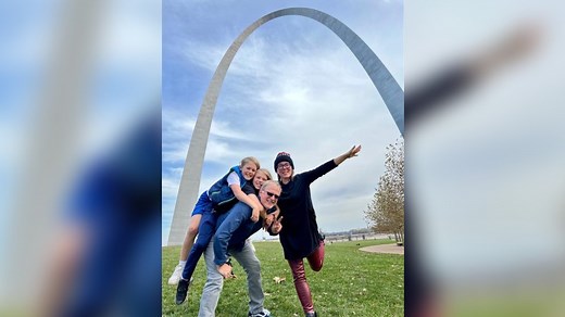 Alan Hunter, original MTV VJ, now calls St. Louis home