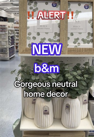 ‼️ ALERT ‼️ New b&m gorgeous neutral home decor! Wow is all I can say, finally @B&M Stores have got loads of new amazing home decor. They are a must go and see! There is so much, another real coming soon. From Alex 🌷 #bnm #bnmfinds #shoppinghaul #neutralaesthetic #homedecor #newin #candles #rugs #scallop #run #payday