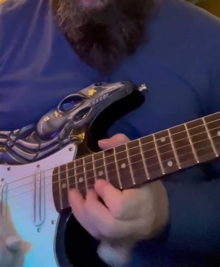 6-String A Minor Pentatonic Sweep (String Skip)