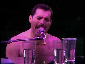 Queen - We Are The Champions - Live At Wembley Stadium 12 July 1986