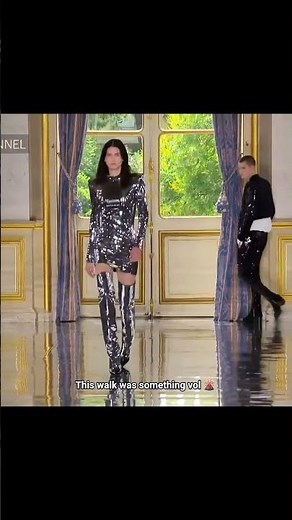 This walk was something. She ate & left no crumbs. Katlin Aas for #balmain SS19 ✨️