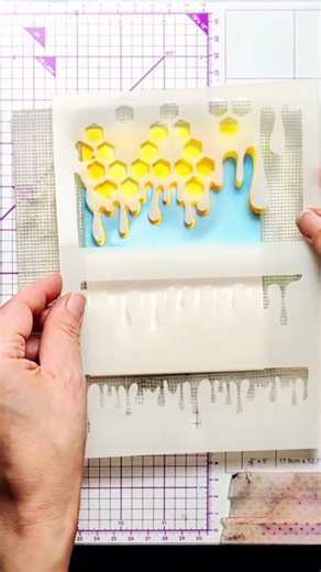 🍯 How to Create Stunning Honey Drip Backgrounds with a Stencil 🐝✨