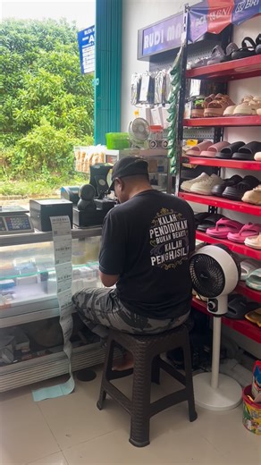 rudynetral on Instagram: "Tutorial Cetak Resi Orderan TikTok Shop Secara Massal 🧾📦 Masih capek cetak resi satu-satu? Pakai printer Bluetooth Xprinter, semua resi TikTok Shop bisa dicetak langsung banyak sekaligus 💥 ✅ Koneksi via Bluetooth ✅ Proses cepat & praktis ✅ Cocok buat seller yang orderannya rame tiap hari ✅ Tinggal klik, resi langsung keluar Buat kamu yang jualan di TikTok Shop, alat ini wajib punya biar kerjaan makin sat set 🔥 🔗 Link printer ada di keranjang / bio 💬 Mau tutorial l