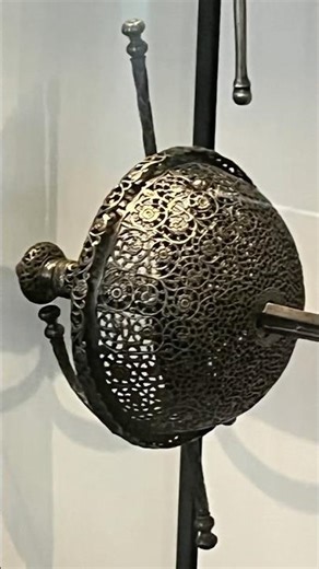 A beautiful Spanish Cuphilt Rapier 1650 - Musée de l‘Armée Paris #France