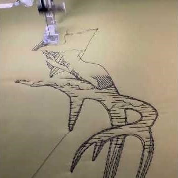 Coussins brodés – Création couture avec motif cerf | Broderie machine & déco intérieure